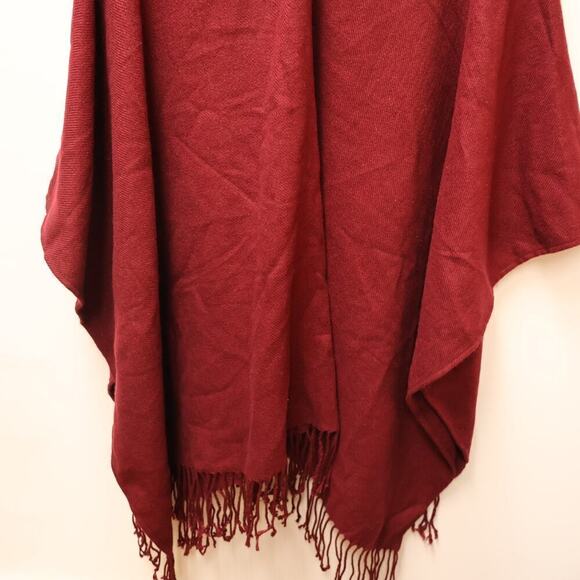 100 % Acrylic Cape Fringe Bottom Open Front Cranberry One Size - Picture 7 of 16